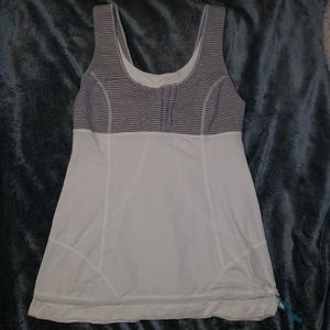 White lululemon tank top